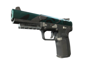 Five-SeveN | Fowl Play (Battle-Scarred)